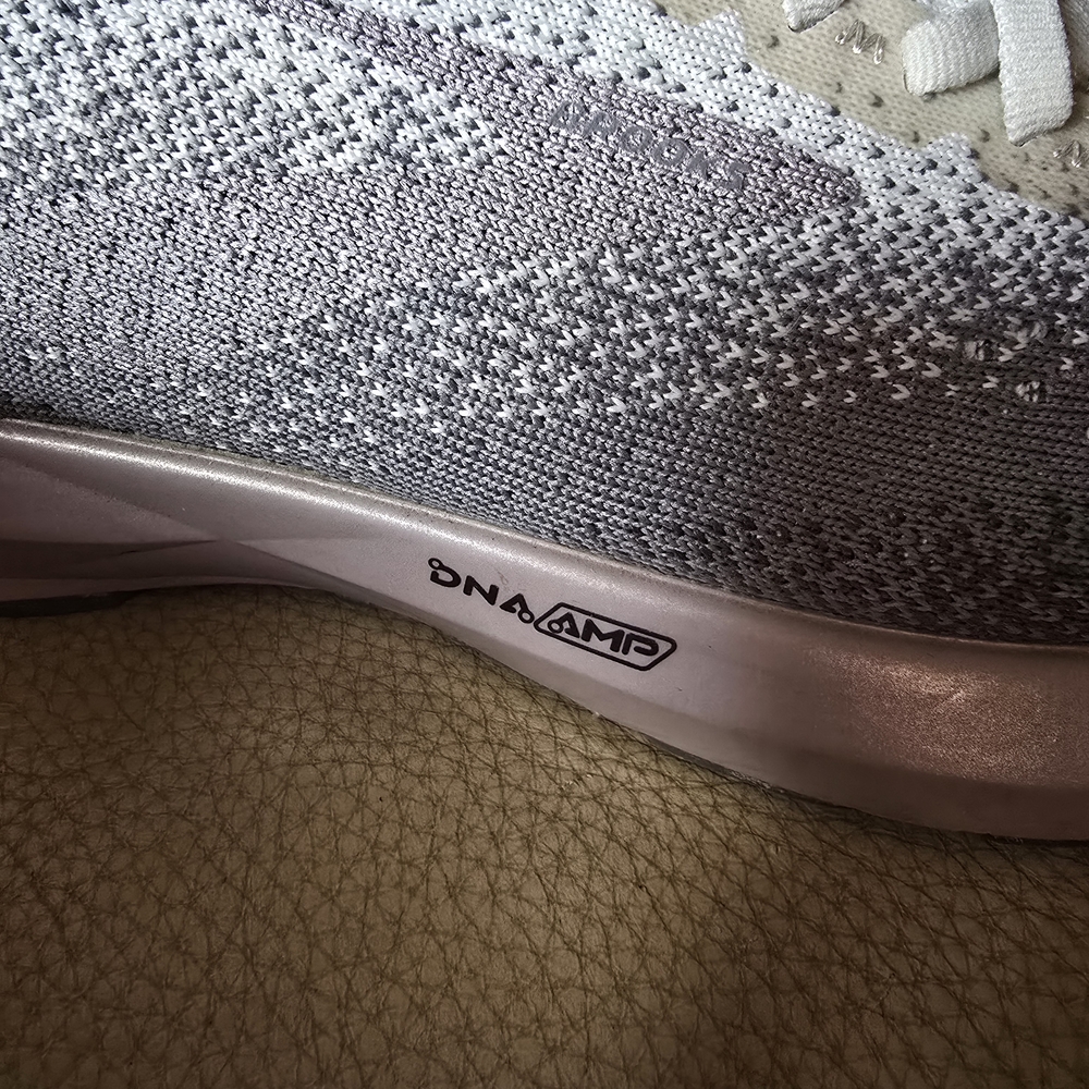 Brooks Women's Gradient Running Shoes - Picture 6 of 6